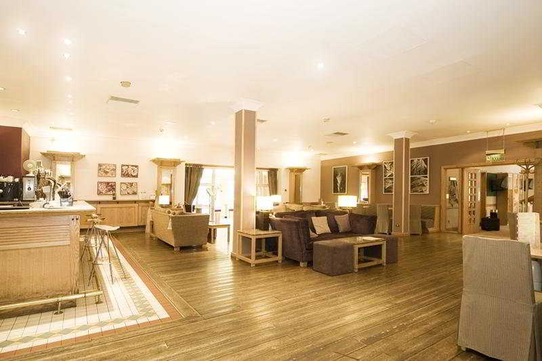 Public Area 3, Weetwood Hall, Leeds