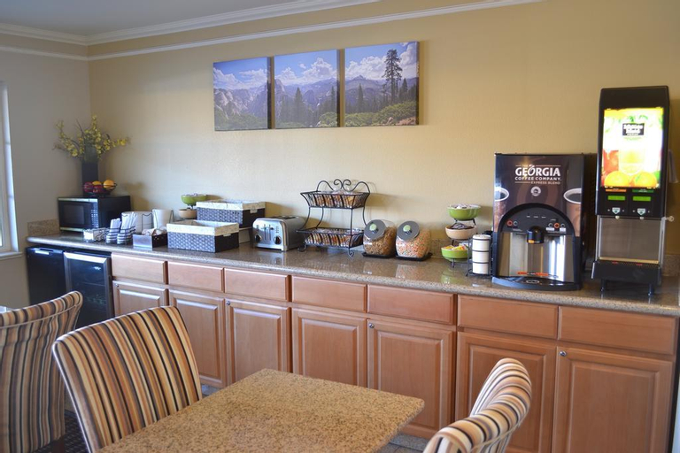 Summerfield Inn Fresno Yosemite, Fresno