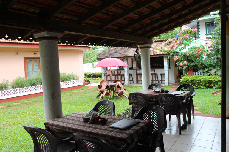 Food & Drinks 5, Lua Nova, North Goa
