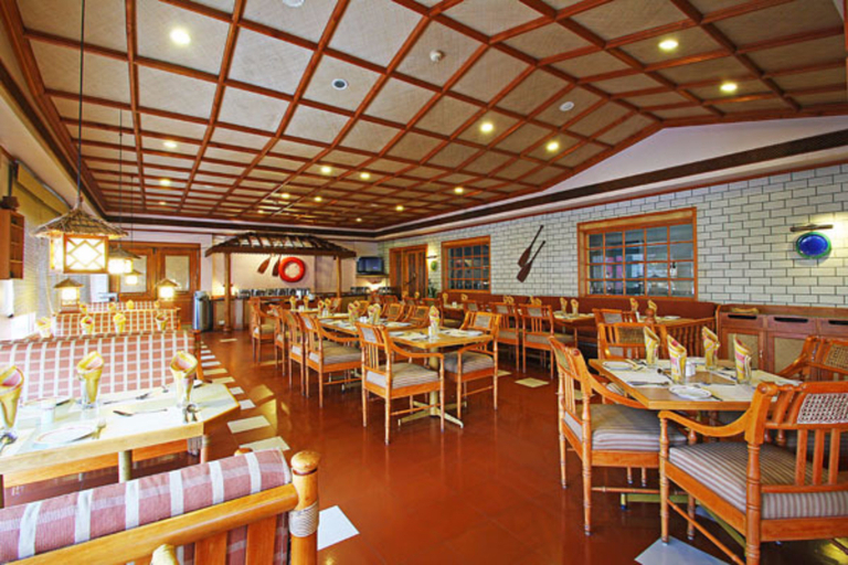 Food & Drinks 5, Hotel Abad Plaza, Ernakulam