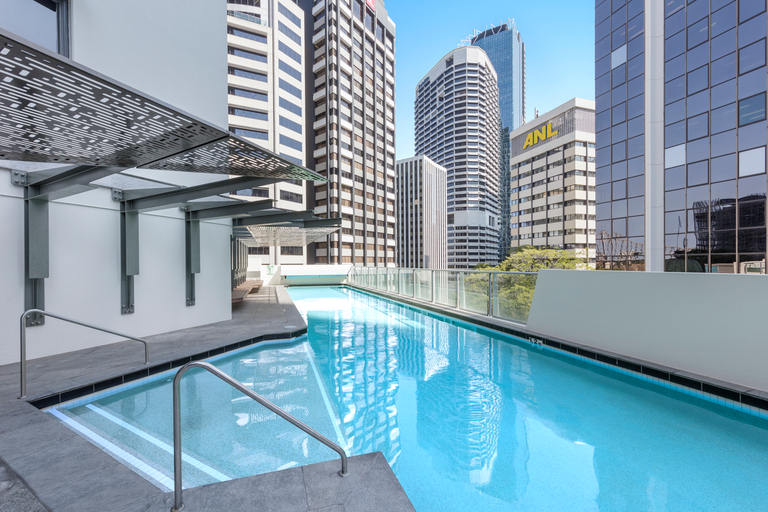 Sport & Beauty 2, Oaks Brisbane Aurora Suites, Brisbane
