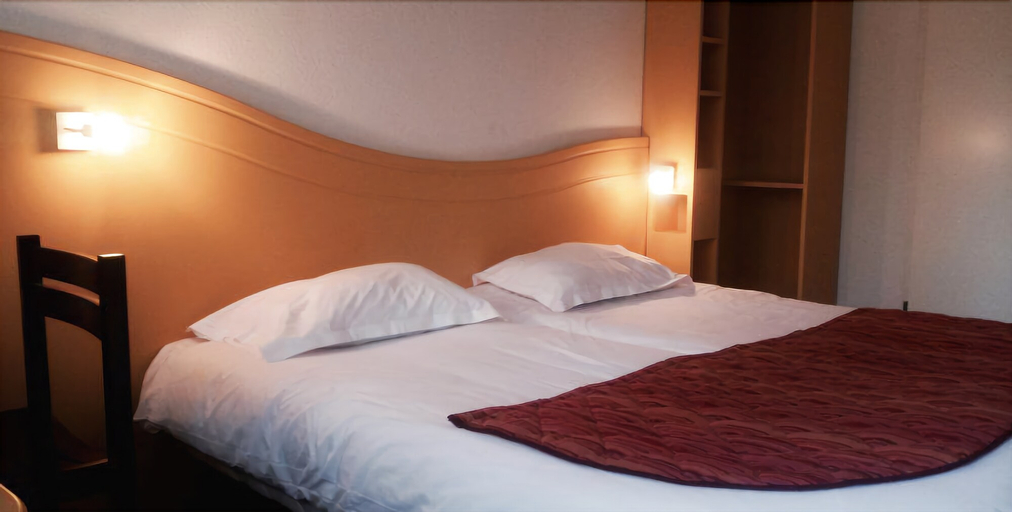 Bedroom 24