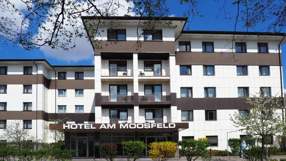 Exterior & Views 2, Am Moosfeld, München
