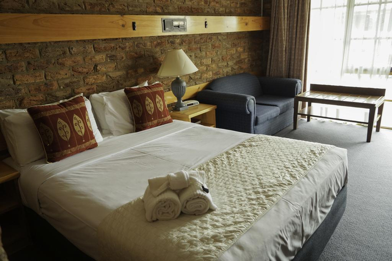 Bedroom 5, The Settlement Historic Hotel, Campaspe - Echuca