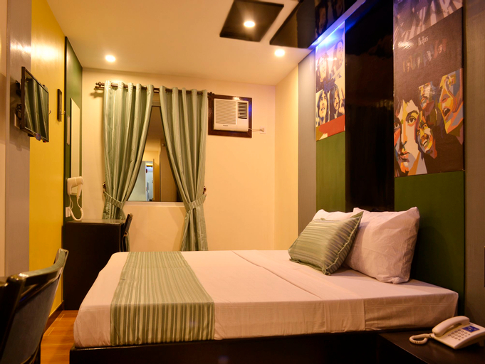 Icon Hotel Timog, Quezon City