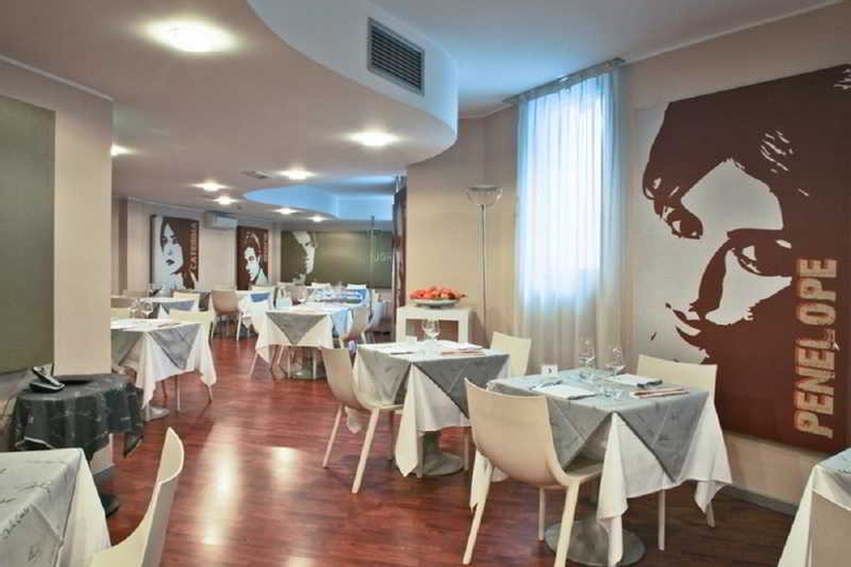 Food & Drinks 5, B&B Hotel Milano Cologno Studios, Milano