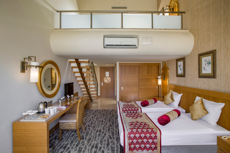 Bedroom 3, Royal Dragon Hotel, Manavgat