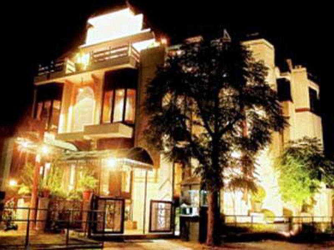 Siris 18 Gurgaon, West
