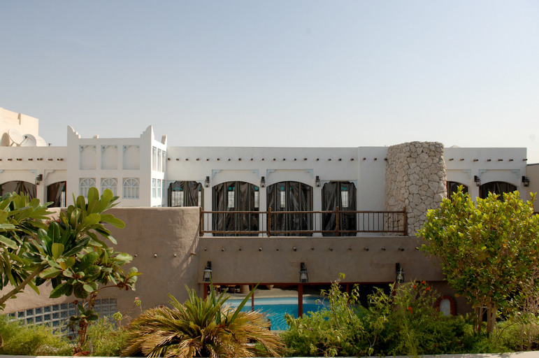 Al Liwan Suites