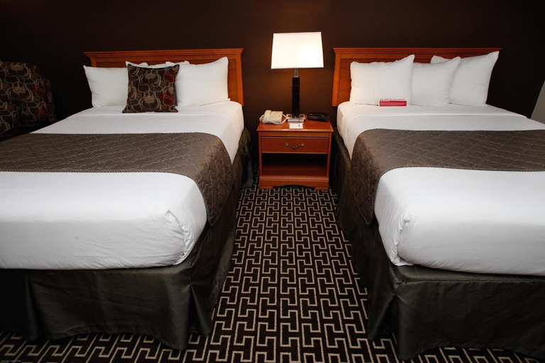 Bedroom 4, Sonesta Hotel Grand Rapids Airport, Kent