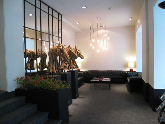 Public Area 2, Hotel Leyre, Navarra