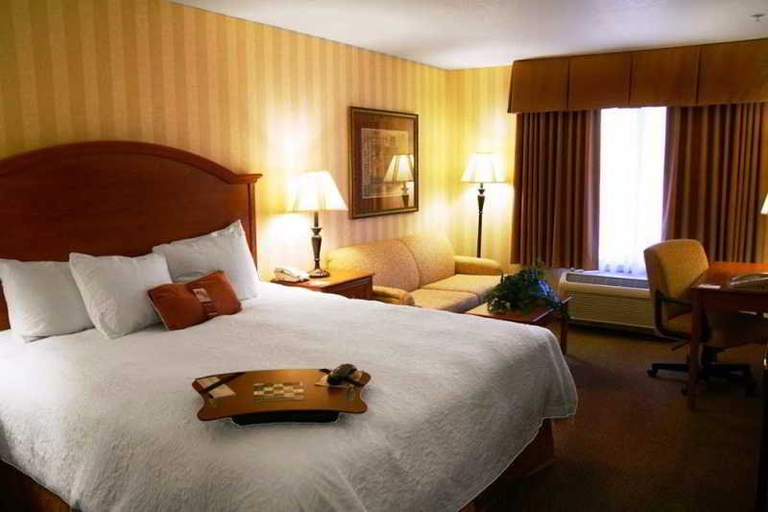 Bedroom 4, Hampton Inn & Suites Yuma, Yuma