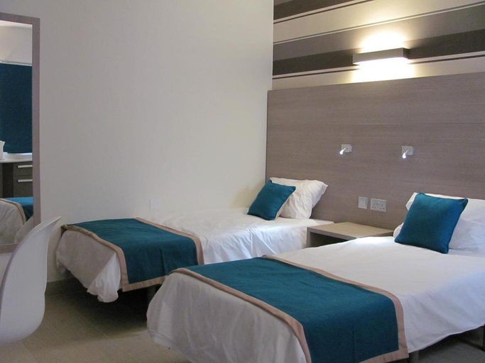 Bedroom 3, Day's Inn Hotel and Residence