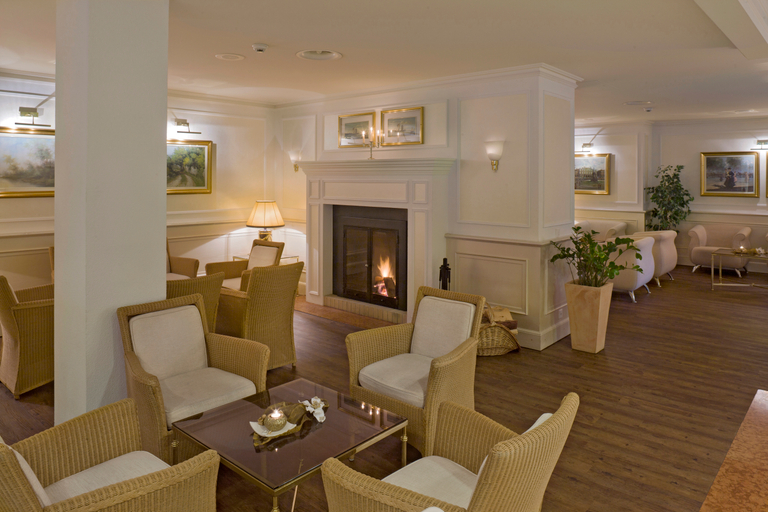 Public Area 4, Schweizerhof Gourmet & SPA, Visp