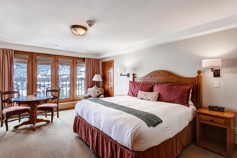 Bedroom, The Pines Lodge, a RockResort, by Vail Resorts, Eagle