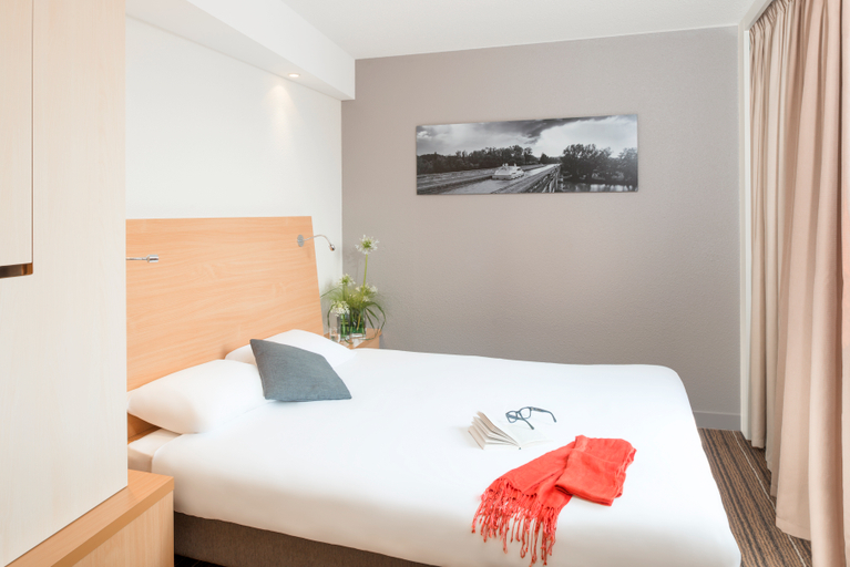 Bedroom 2, FirstName Toulouse Residence, Haute-Garonne