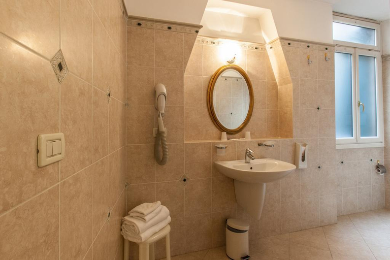 Bathroom, Locanda Barbarigo Venezia, Venezia