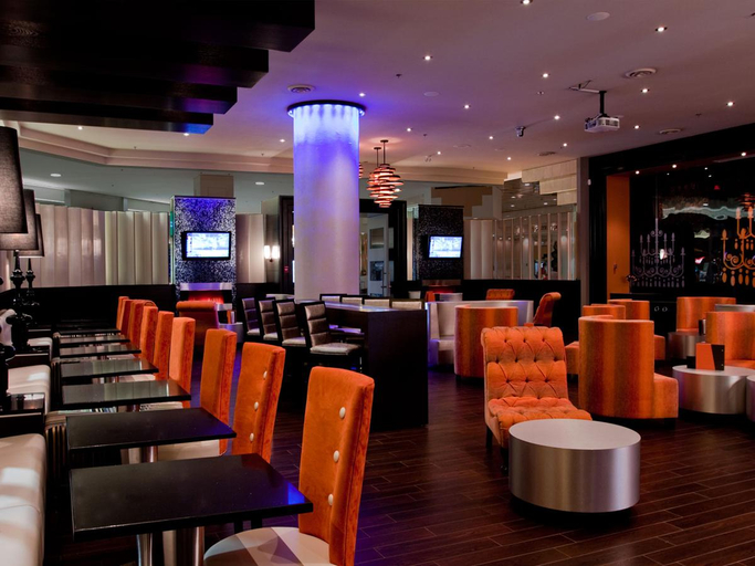 Food & Drinks 5, Fantasyland Hotel at West Edmonton Mall, Division No. 11