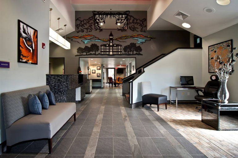 Public Area 2, Inn @ Clemson, Pickens