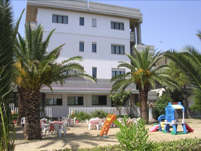 Exterior & Views 2, Hotel Narcisi, Teramo