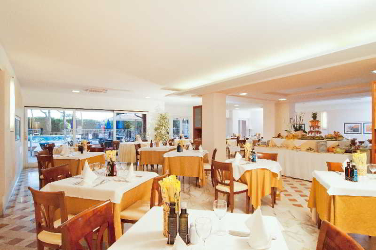 Food & Drinks 4, Versilia Palace, Lucca