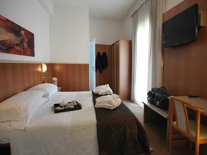 Bedroom 3, Principe di Piemonte, Rimini