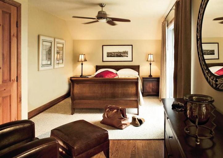 Exterior & Views 2, Cap Tremblant, Les Laurentides