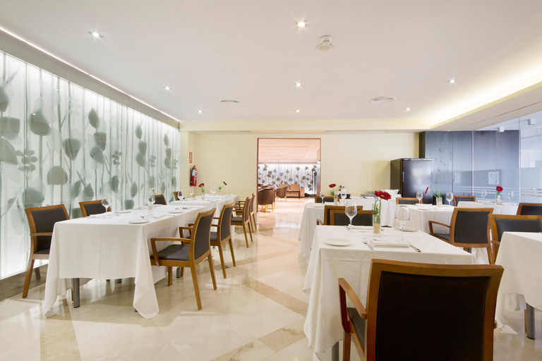 Food & Drinks 5, Granada Palace Affiliated by Meliá, Granada