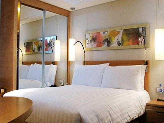 Bedroom 3, Swissôtel Foshan, Foshan