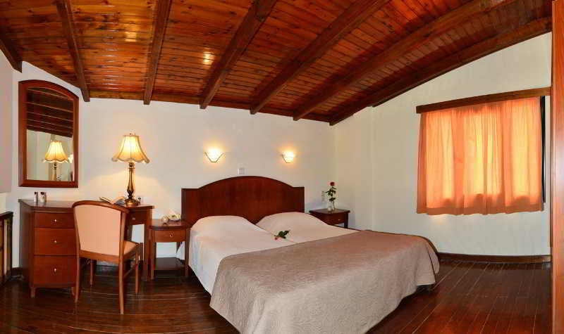Bedroom 3, Antilia Apts, Crete