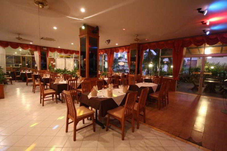 Food & Drinks 5, Dancenter Luxury Underwater World Pattaya, Pattaya
