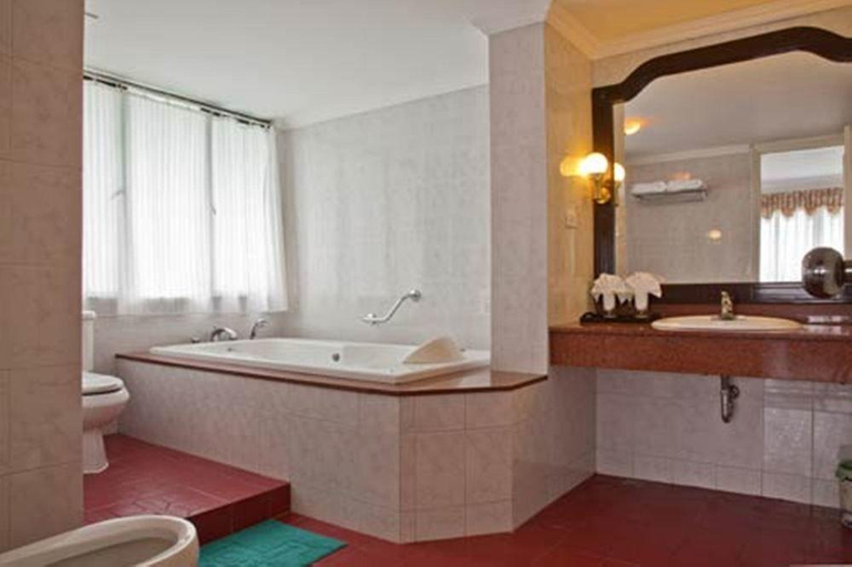 Bathroom, Ocean, Hai Bà Trưng