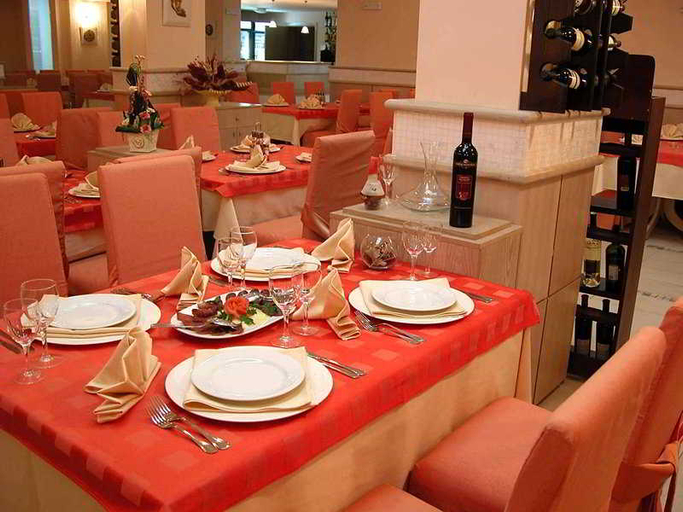 Food & Drinks, Mountain Paradise by Walnut Trees Apart hotel, Bansko