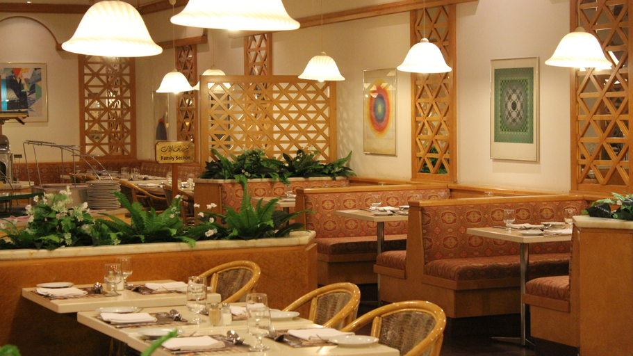 Food & Drinks 5, Jeddah Grand Hotel (Ex The Trident Jeddah), Jeddah