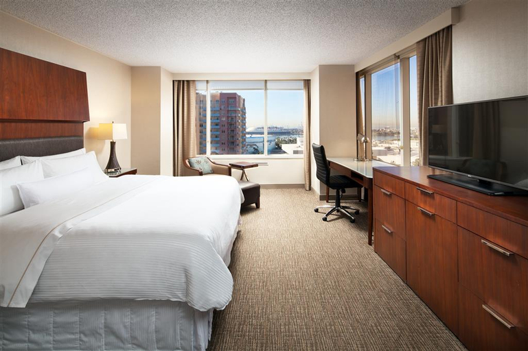 Bedroom 3, The Westin Long Beach, Los Angeles