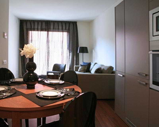 Bedroom 5, Med APARTS Bas, Barcelona