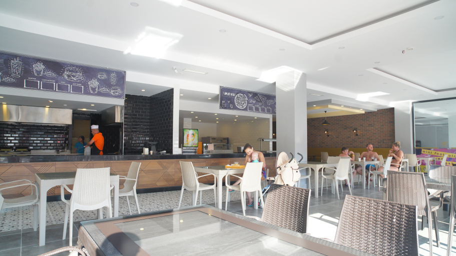 Food & Drinks 4, Club Aqua Plaza, Manavgat