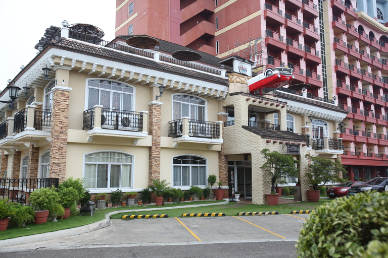 Crown Regency Suites and Residences Mactan, Lapu-Lapu City