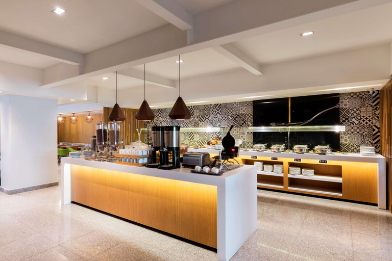 Food & Drinks 5, Hilton Garden Inn Santa Fe, Huixquilucan