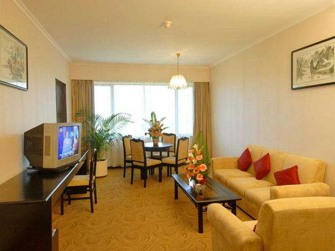 Bedroom 2, Grand Link Hotel, Guilin