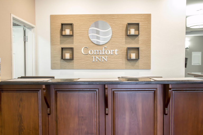 Public Area 3, Comfort Inn Gurnee near Six Flags, Lake