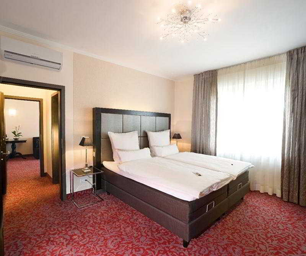 Bedroom 3, Top Hotel Krämer, Koblenz