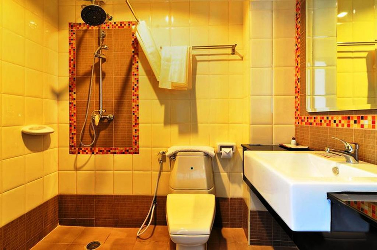 Bathroom 4, Thong Ta Resort And Spa, Lat Krabang