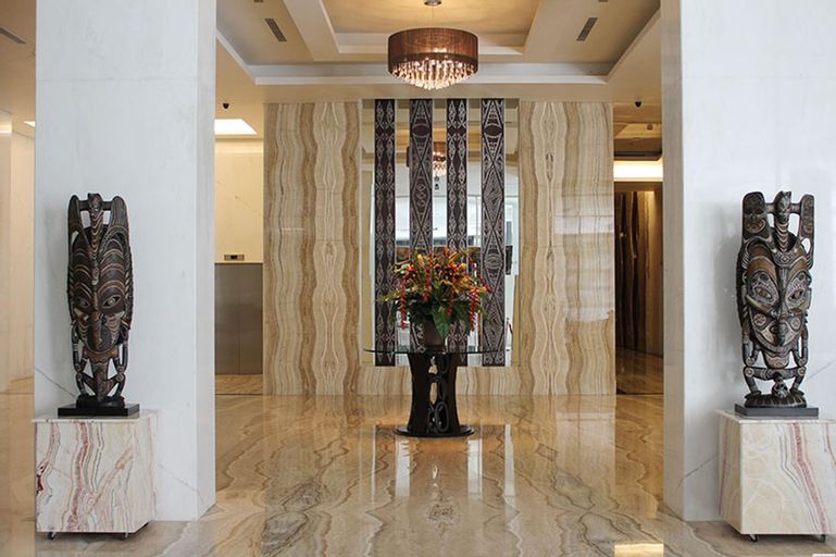 Grand Allison, Jayapura