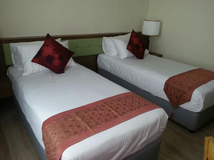 Bedroom 13