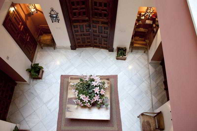 Public Area 2, La Abadia de Giralda, Sevilla