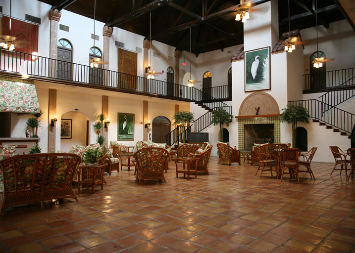 Public Area 2, Port of the Islands Resort, Collier
