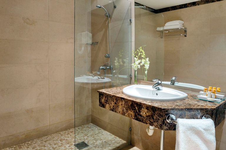 Bathroom 4, HOTEL TORRE DE SILA, Valladolid