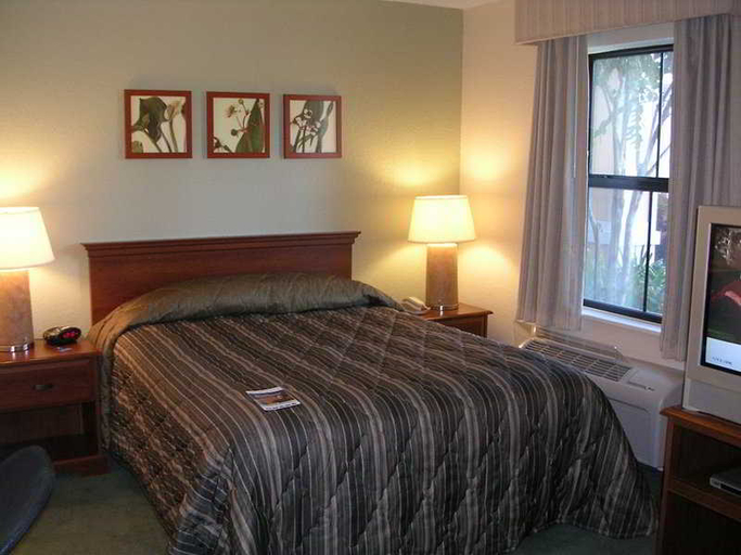 Bedroom 4, Extended Stay Deluxe Maitland, Orange