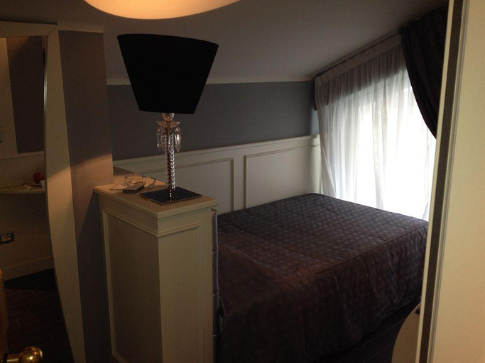 Bedroom 1, Savoia Hotel Regency, Bologna